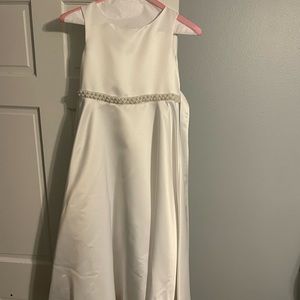 Girls Satin White Sleeveless Dress size 7/8